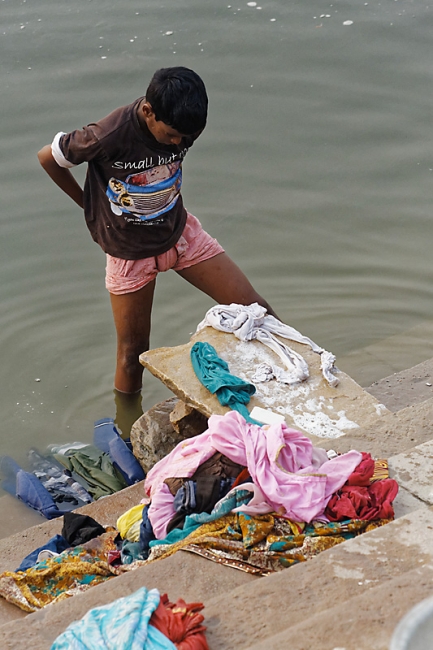 Varasani-Promenade sur le Gange-099